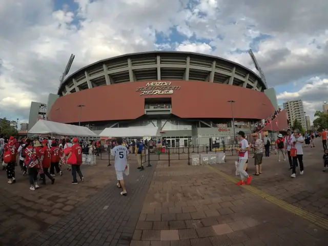 Khám Phá Hai Biểu Tượng Thể Thao Nhật Bản: Sân Vận Động Hanshin Koshien Và Mazda Zoom-zoom Hiroshima