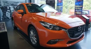 Khám Phá Mazda3 Màu Cam Độc Đáo Của Hot Girl Hà Thành