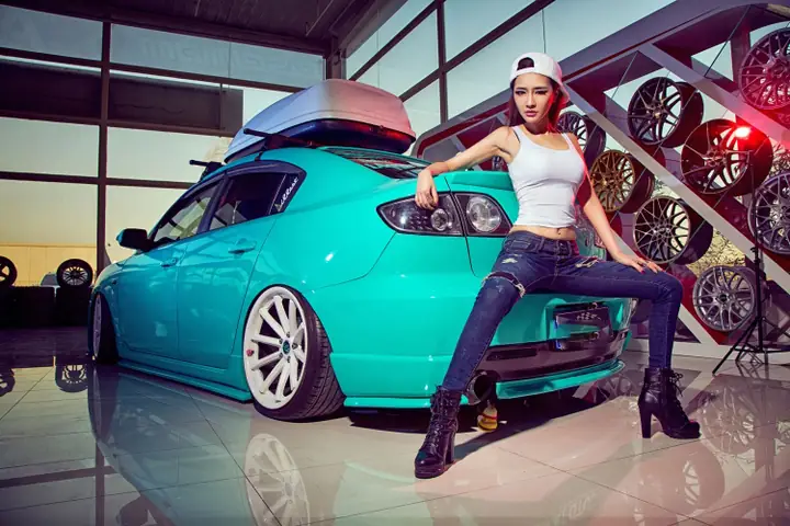 Khám Phá Mazda3 Màu Sắc & Phong Cách Phù Hợp Cho Hot Girl