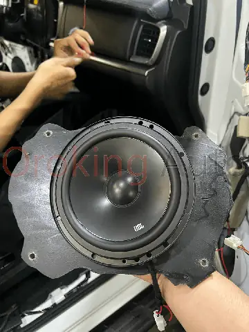 Hướng Dẫn Chi Tiết Cách Thay Loa Cửa Cho Mazda Bt50