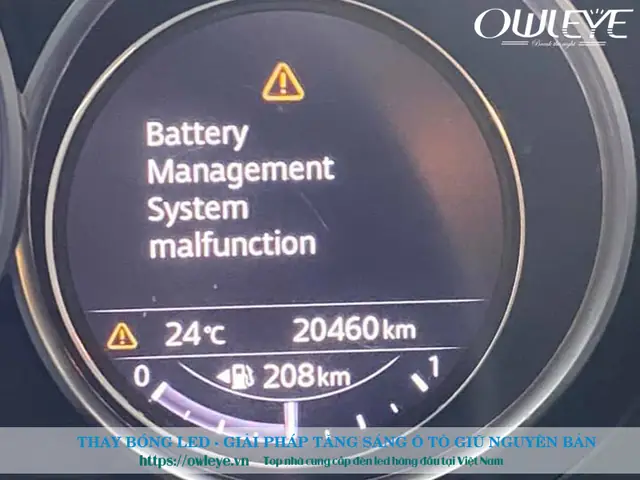 Khắc Phục Đèn Báo Lỗi Trên Mazda: Hướng Dẫn Toàn Diện Cho Người Dùng