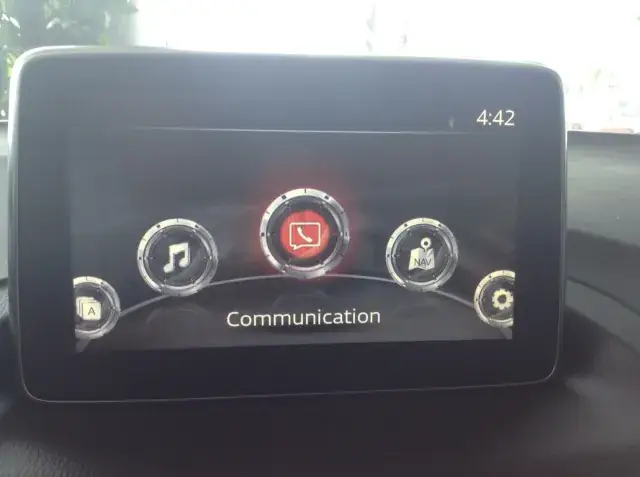 Khóa Cửa Tự Động Cho Xe Mazda: Giải Pháp An Toàn Và Tiện Lợi Cho Xế Yêu