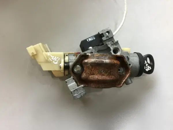 Khóa De Xe Mazda 323: Hướng Dẫn Chi Tiết Và Lưu Ý Quan Trọng