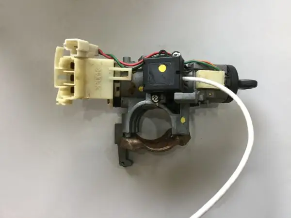 Khóa De Xe Mazda 323: Hướng Dẫn Chi Tiết Và Lưu Ý Quan Trọng