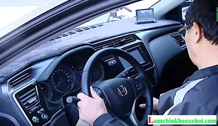 Không Rút Được Chìa Khóa Xe Mazda 3: Nguyên Nhân & Cách Khắc Phục Hiệu Quả