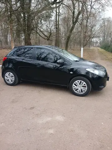 Hướng Dẫn Mua Mazda 2 Cũ Giá Tốt Tại Ukraine