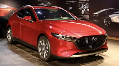 Lên Mua Cerato Hay Mazda 3 Tinhte: Đánh Giá Chuyên Sâu, Lựa Chọn Nào Cho Bạn?