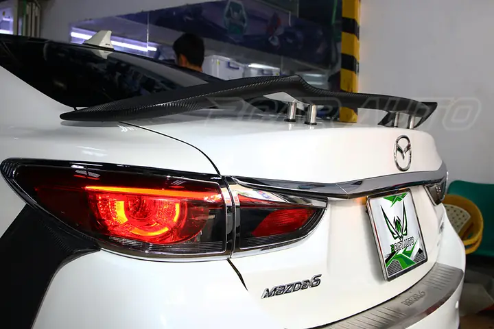 Lip Đuôi Cá Xe Mazda 6 Đẹp: Nâng Tầm Phong Cách Và Tính Thể Thao