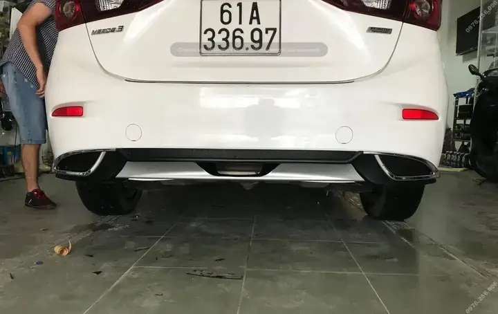 Lippo Mazda 3 Kiểu Mercedes: Nâng Tầm Phong Cách Và Công Nghệ Cho Xe