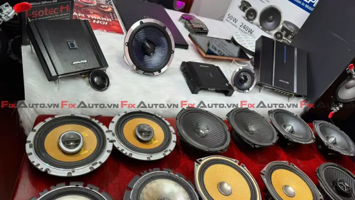 Loa Xe Hơi Mazda 3: Nâng Tầm Trải Nghiệm Âm Thanh Trên Mọi Hành Trình