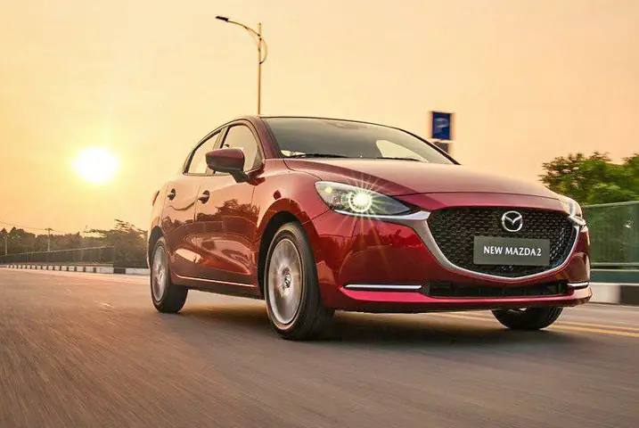 Lựa Chọn Mazda 2 Cho Gia Đình: Cẩm Nang Toàn Diện & Hữu Ích