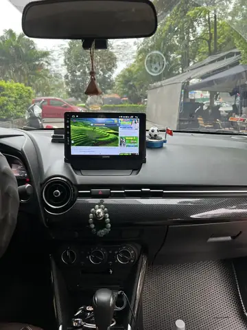 Màn Hình Mazda 2: Nên Giữ Nguyên Hay Nâng Cấp?