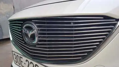 Mặt Calang Mazda 6 Kẻ Ngang: Lựa Chọn Phổ Biến Cho Xe Sang