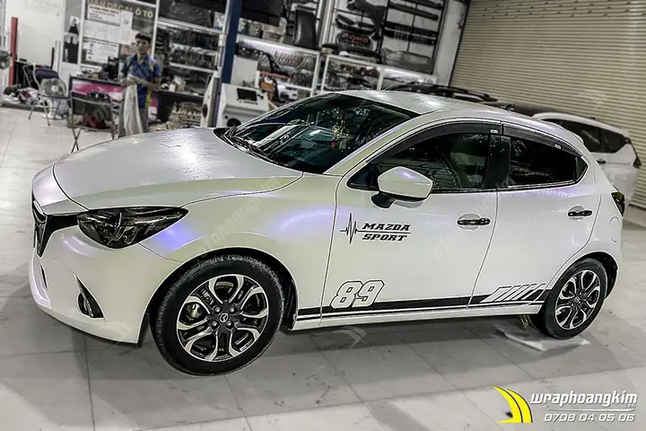 Mẫu Dán Xe Ô Tô Mazda 2: Hướng Dẫn Chi Tiết & Lưu Ý Quan Trọng