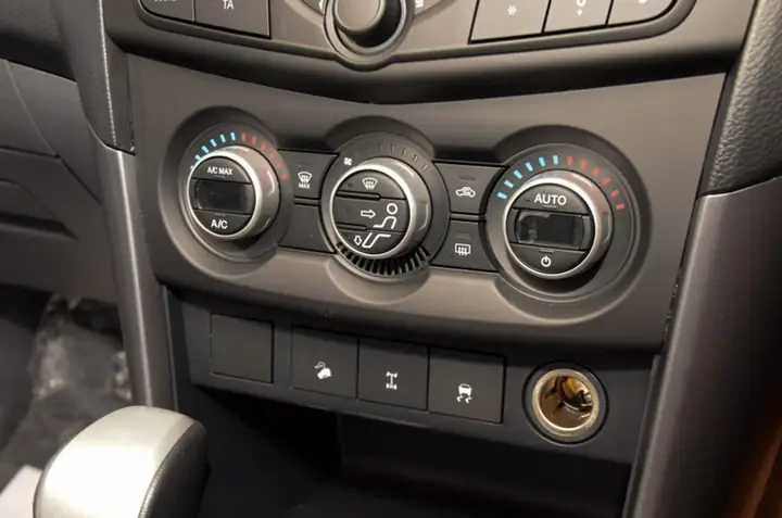 Tốc Độ Tối Đa Mazda Bt-50 2.2 At: Giải Mã Hiệu Suất Động Cơ