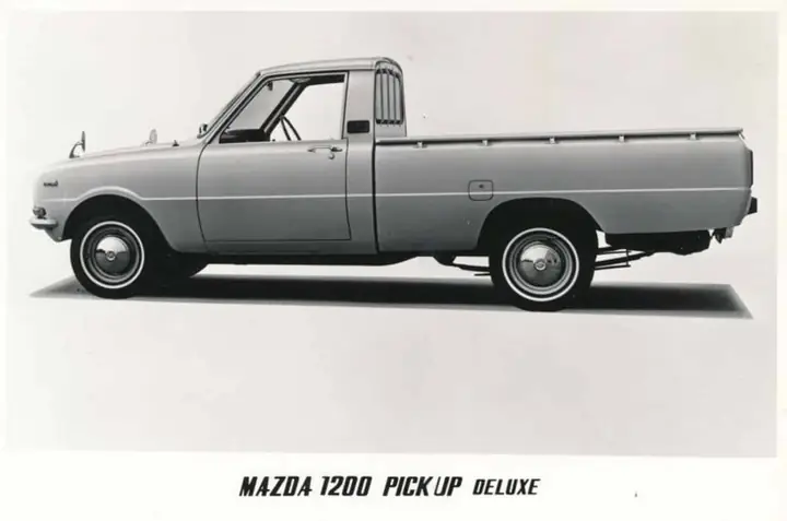 Mua Mazda 1200 1967 – Kiểm Tra & Đánh Giá Cho Người Yêu Xe Cổ Mua Mazda 1200 1967 – Kiểm Tra & Đánh Giá Cho Người Yêu Xe Cổ