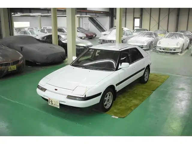 Mazda 1500 1991: Tổng Quan Chi Tiết Về Mẫu Xe Cổ Điển