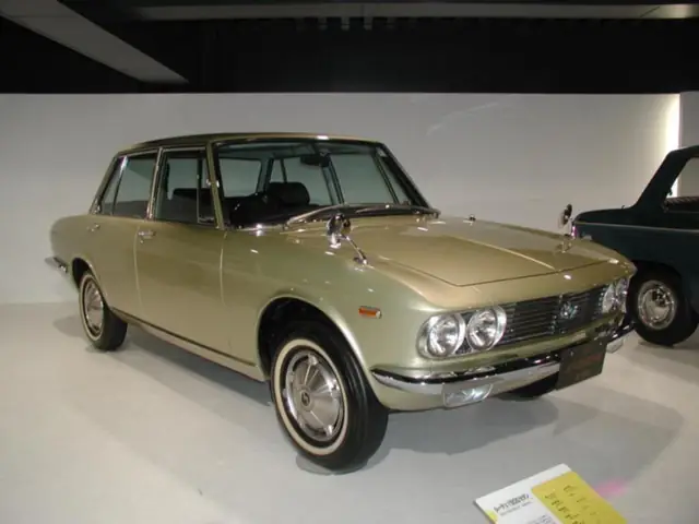 Mazda 1500 1991: Tổng Quan Chi Tiết Về Mẫu Xe Cổ Điển