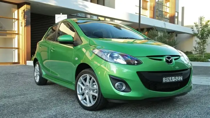 Đánh Giá Chi Tiết 2012 Mazda 2: Hiệu Suất, Tiện Nghi Và Độ Tin Cậy