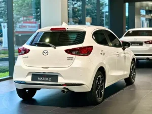 So Sánh Giá Mazda 2 2024 & 2026 Cho Người Mua Việt Nam