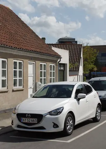 Mazda 2 Số Tự Động: Ưu Điểm, Nhược Điểm Và Đánh Giá Chi Tiết Mazda 2 Số Tự Động: Ưu Điểm, Nhược Điểm Và Đánh Giá Chi Tiết