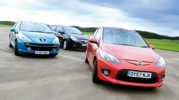 Mazda 2 Competitors: Top 5 Dòng Xe Mazda Bạn Nên Xem Xét