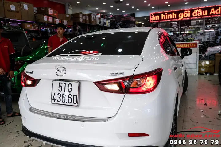 Hướng Dẫn Lắp Đặt Và Chọn Mua Đuôi Gió Mazda 2 Cho Mọi Năm Xe