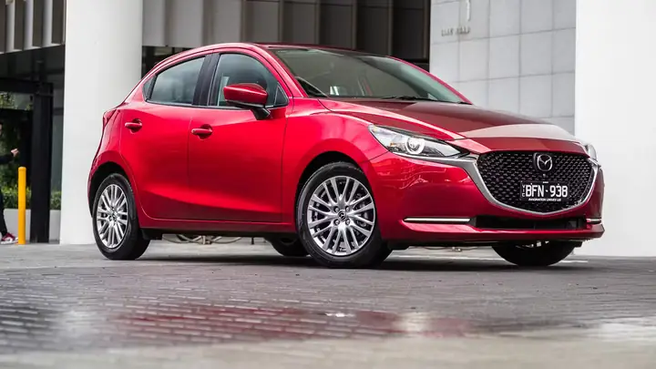 Đánh Giá Chi Tiết Mazda 2 Gt 2026: Hatchback Thành Thị Đẳng Cấp Nhật Bản