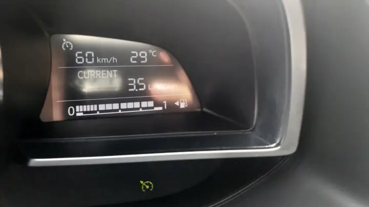 Mazda 2 Hao Xăng Không? Đánh Giá Chi Tiết Mức Tiêu Thụ Nhiên Liệu