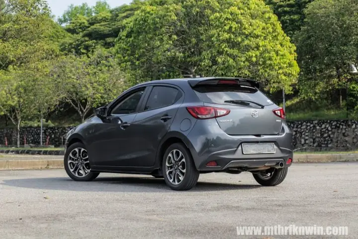 Đánh Giá Đầy Đủ Mazda 2 Hatchback Cho Người Mới Bắt Đầu