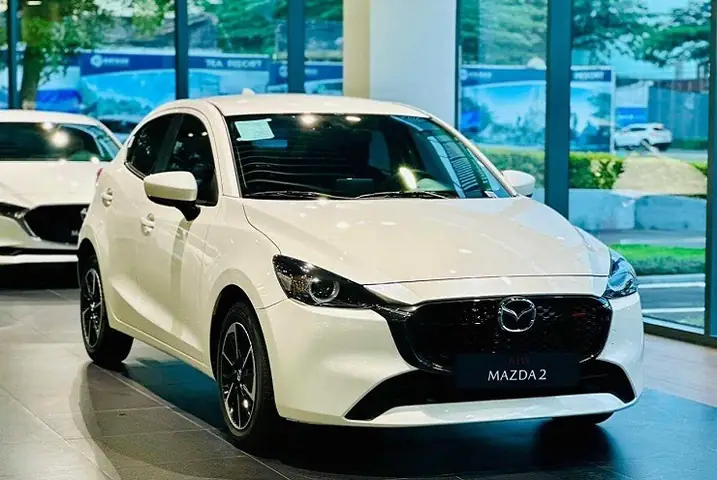 So Sánh Các Phiên Bản Mazda 2: Giá, Thông Số & Ưu Điểm So Sánh Các Phiên Bản Mazda 2: Giá, Thông Số & Ưu Điểm