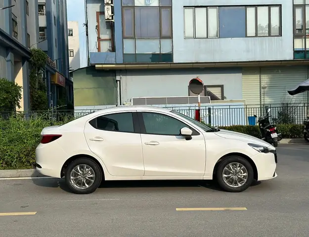 Mazda 2 Khuyến Mại Lăn Bánh: Cập Nhật Mới Nhất Và Lời Khuyên Chi Tiết