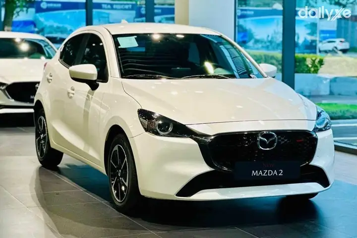 So Sánh Giá Và Ưu Đãi Mazda 2 Trắng – Lựa Chọn Phiên Bản Phù Hợp