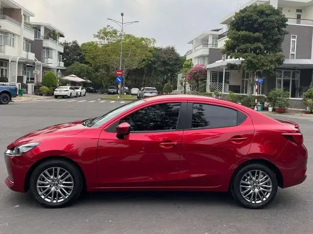 Mazda 2 Màu Đỏ: Đánh Giá Toàn Diện Và Lý Do Nên Sở Hữu