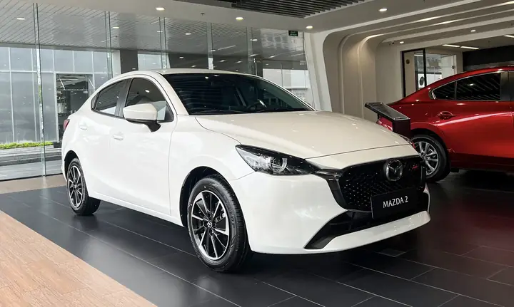 Mazda 2 Mua Bản Full: Lựa Chọn Thông Minh Cho Ai?
