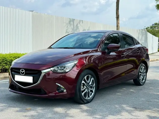 So Sánh Các Phiên Bản Mazda 2: Base, Premium, Luxury Cho Người Mua Thông Minh