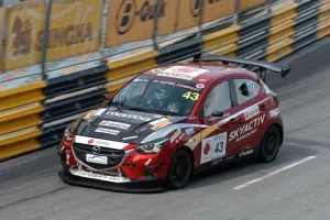 Hướng Dẫn Chi Tiết Biến Mazda 2 Thành Xe Đua Cho Người Mới