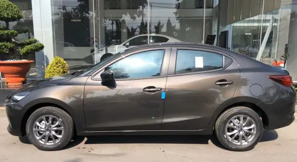 Mazda 2 Sedan Premium Nâu Xám: Chi Tiết Đánh Giá Và Lý Do Nên Sở Hữu