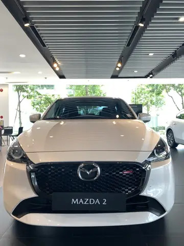 Mazda 2 Sedan Premium Nâu Xám: Chi Tiết Đánh Giá Và Lý Do Nên Sở Hữu