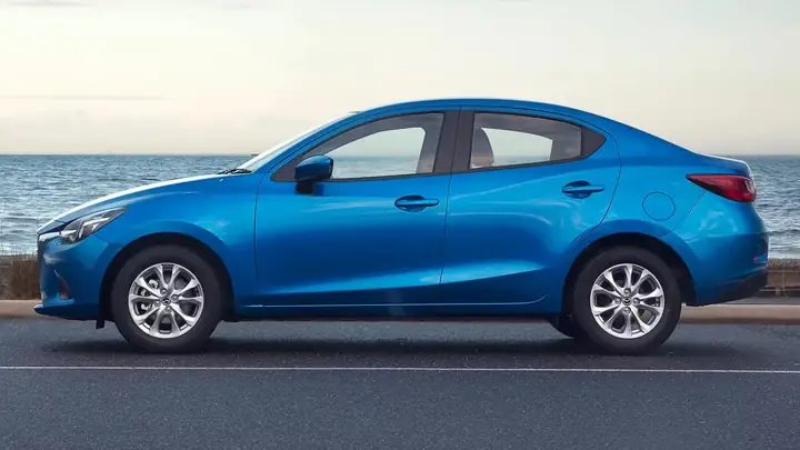 Mazda 2 Sedan Giá Bao Nhiêu? Đánh Giá Chi Tiết 2026
