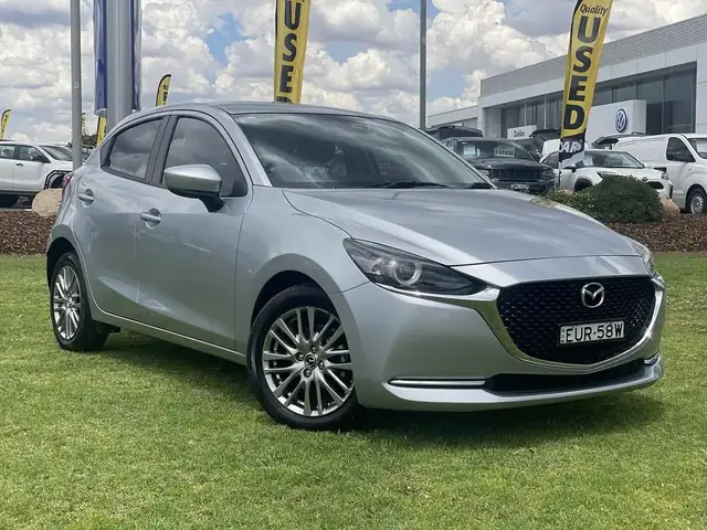 Mazda 2 Silver: Đánh Giá Chi Tiết Và Lý Do Nên Sở Hữu Mẫu Hatchback Nhỏ Gọn Này Mazda 2 Silver: Đánh Giá Chi Tiết Và Lý Do Nên Sở Hữu Mẫu Hatchback Nhỏ Gọn Này