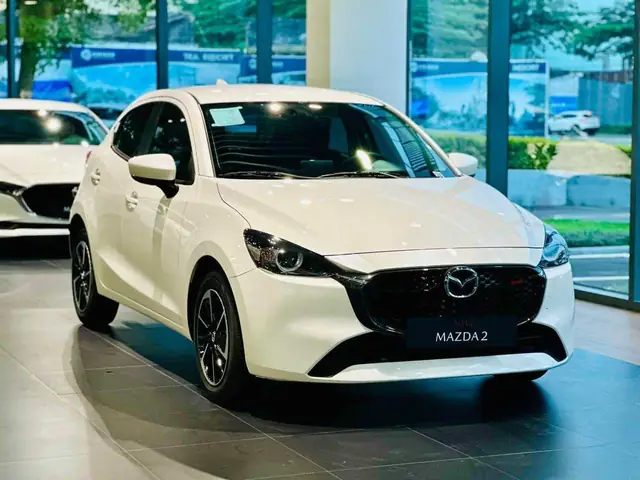 Mazda 2 White: Đánh Giá Chi Tiết Và Lý Do Nên Mua