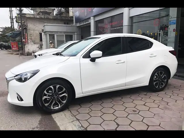 So Sánh Giá Và Thông Số Mazda 2 Nhập Khẩu 2026 Cho Người Mua So Sánh Giá Và Thông Số Mazda 2 Nhập Khẩu 2026 Cho Người Mua