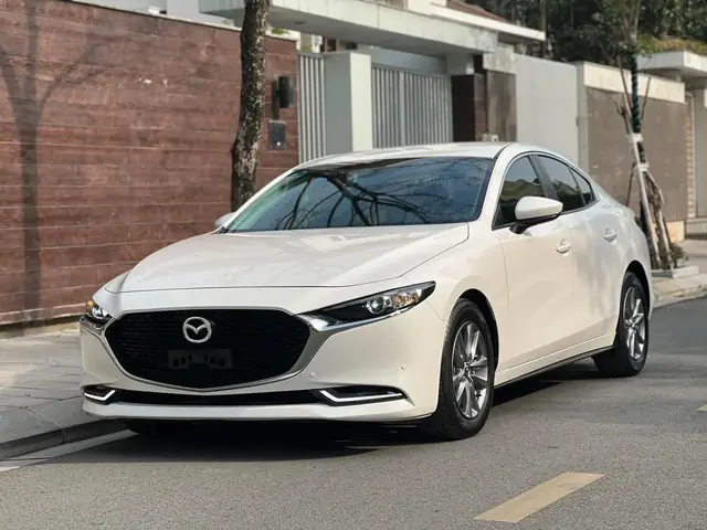 Đánh Giá Toàn Diện Mazda 3 1.5: Các Phiên Bản Deluxe, Luxury, Premium