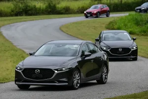 So Sánh Chi Tiết Mazda 3 1.5l Vs 2.0l Cho Người Mua Xe