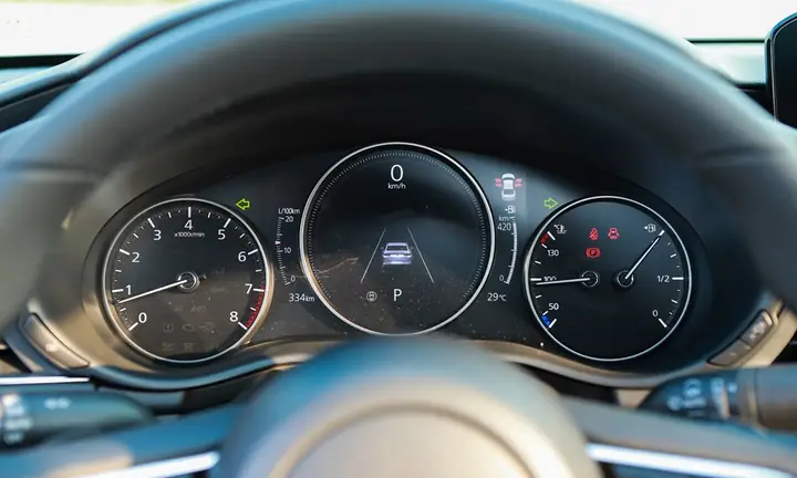 Mazda 3 1.5 Vòng Tua: Hiểu Rõ Thông Số Quan Trọng Cho Hành Trình Êm Ái