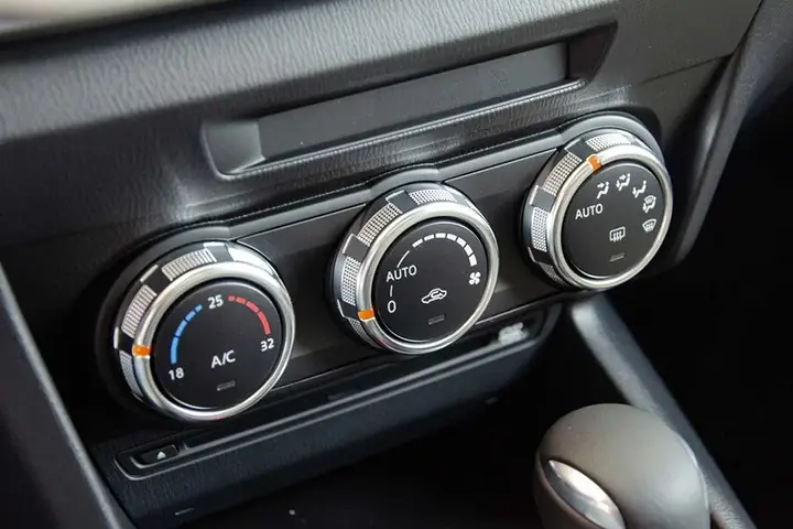 Mazda 3 2.0 Điều Hòa 1 Vùng: Hiểu Rõ Tính Năng & Lợi Ích Cốt Lõi