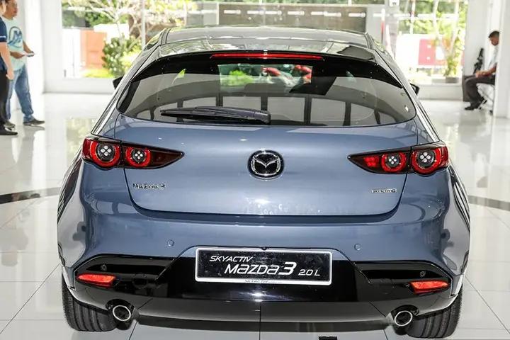 Mazda 3 2.0l: Đánh Giá Toàn Diện Về Hiệu Năng Và Trải Nghiệm