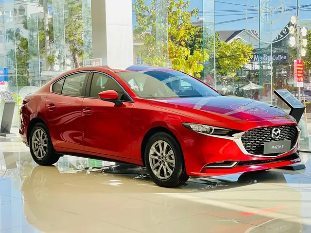 Khám Phá Mazda 3 Màu Đỏ: Thiết Kế, Tính Năng & Giá Bán