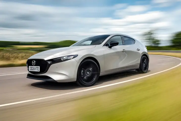 Mazda 3 2.5l: Đánh Giá Toàn Diện Mẫu Sedan Sang Trọng Và Mạnh Mẽ